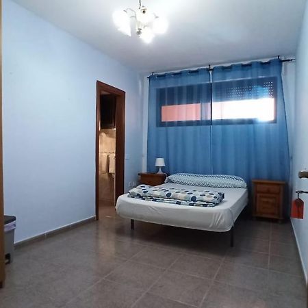 Los Cristianos Centro, Room With A Private Bathroom In Shared Apartment Arona  Εξωτερικό φωτογραφία