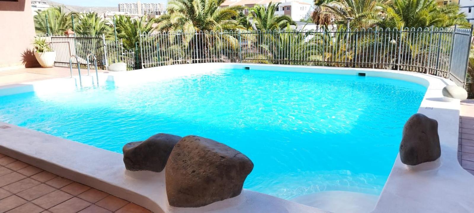 Los Cristianos Centro, Room With A Private Bathroom In Shared Apartment Arona  Εξωτερικό φωτογραφία